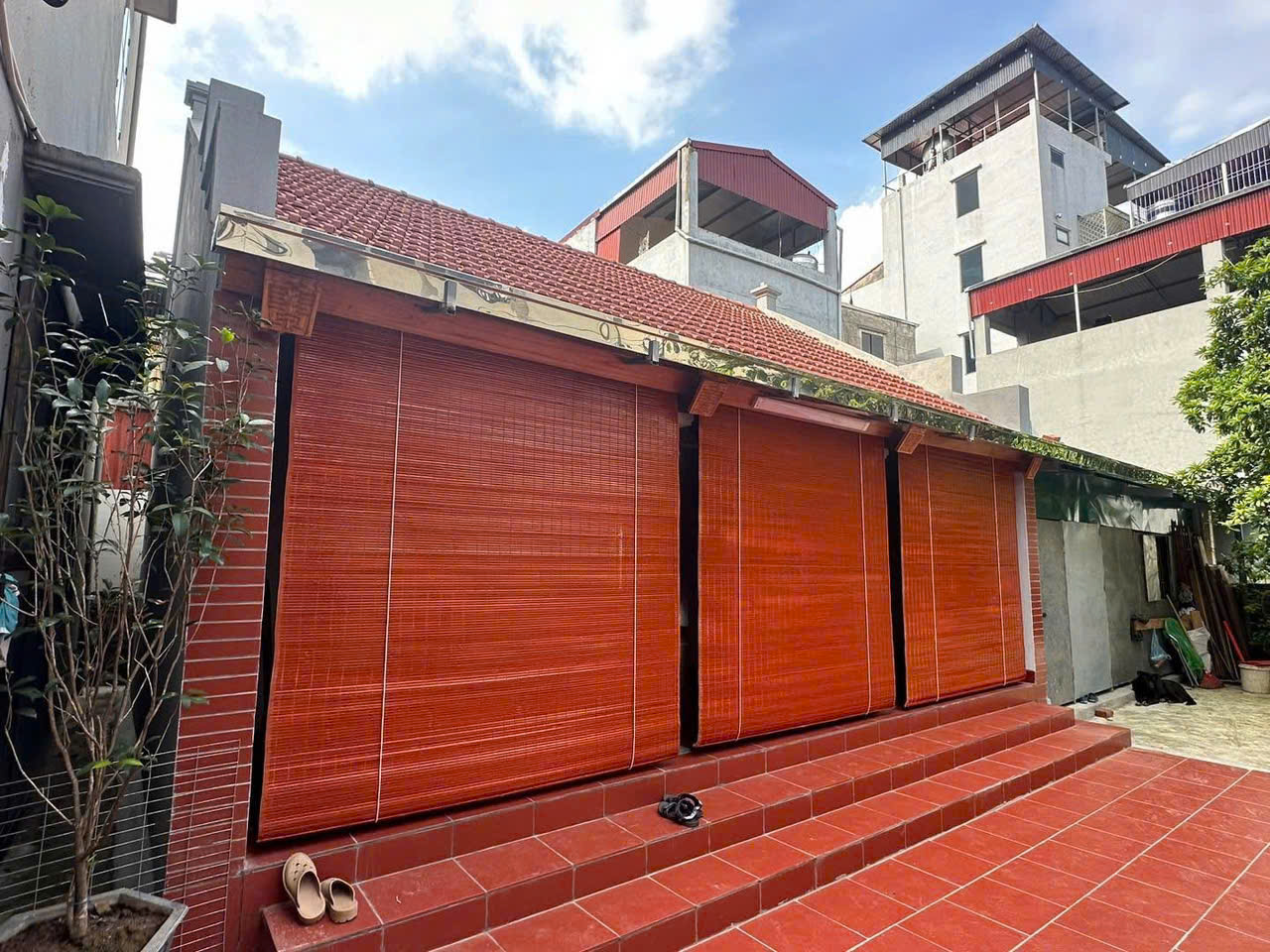 Mành tre nắng mưa không họa tiết đỏ 02